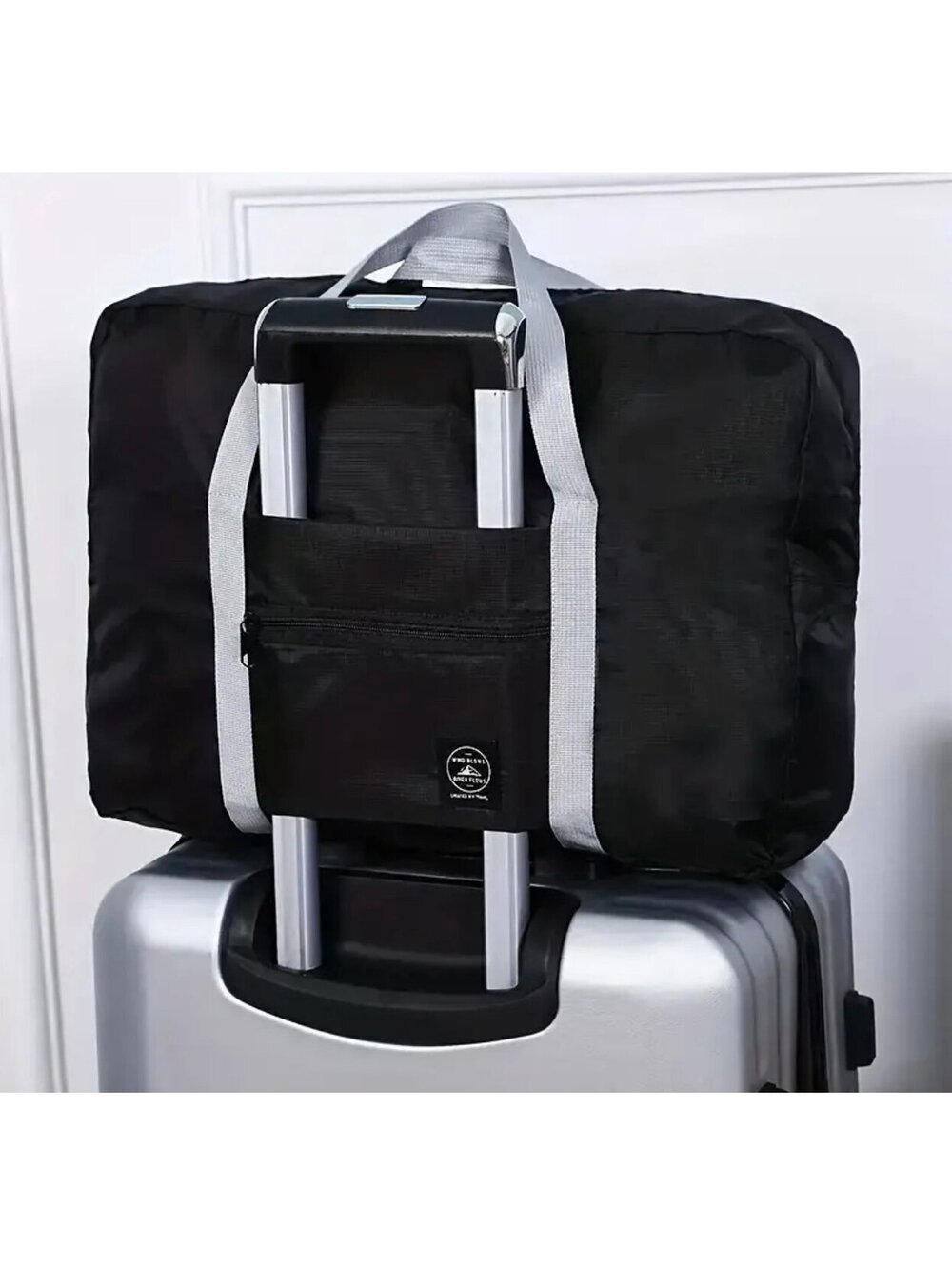 New - Travel/Luggage/Storage/ Beach Bag - Black
